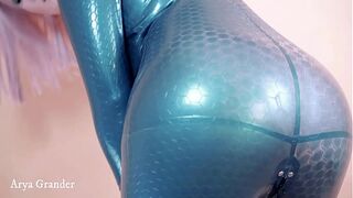wearing latex rubber