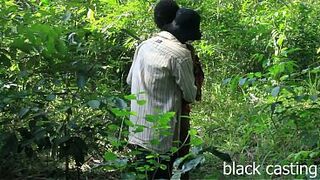 We fuck in the bush because she was so horny and couldn’t wait