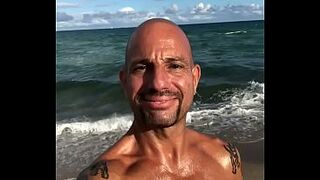 THE HARDBODY PORNSTAR ITALIAN MAN