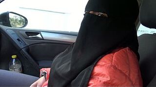 Big tits arabic cuckold milf toucing my cock in my car